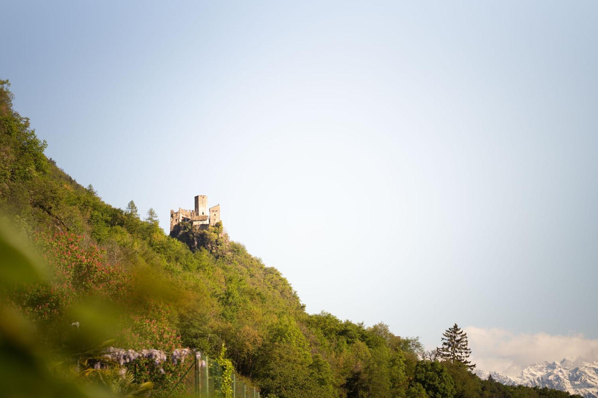 Schloss Hotel Korb Appiano Sulla Strada Del Vino Eksteriør bilde